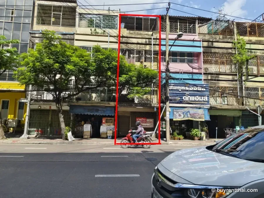 For sale: 1 shophouse unit, 13.4 sq.wah, Rama VI Road, Rongmuang, Pathumwan. Rong Mueang Pathum Wan Bangkok 2