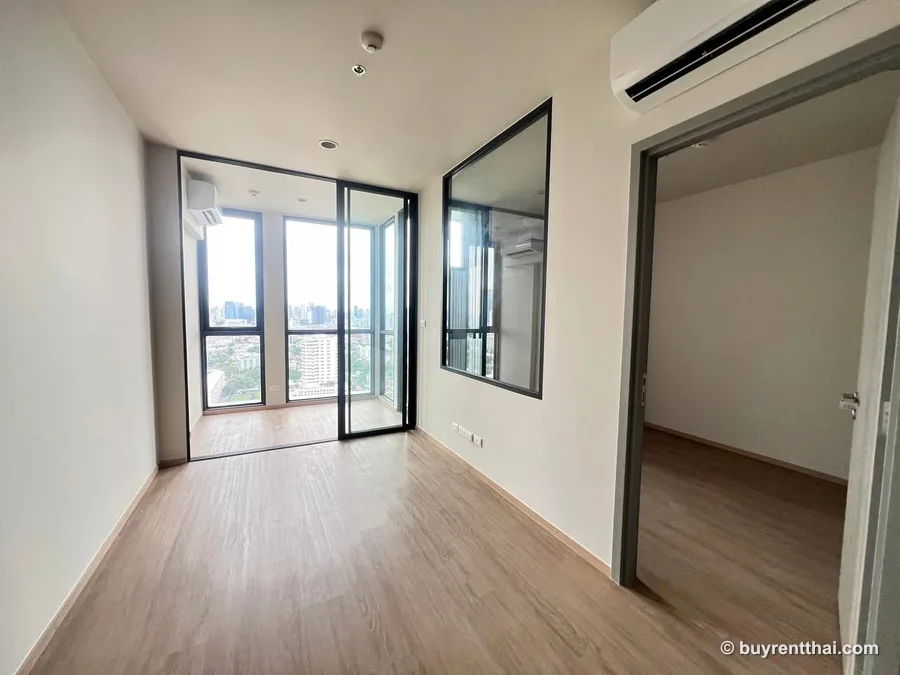 Selling a 1-bedroom + multipurpose room unit. Brand new, river view, ready to move in. The Issara Sathorn. Yan Nawa Sa Thon Bangkok 2